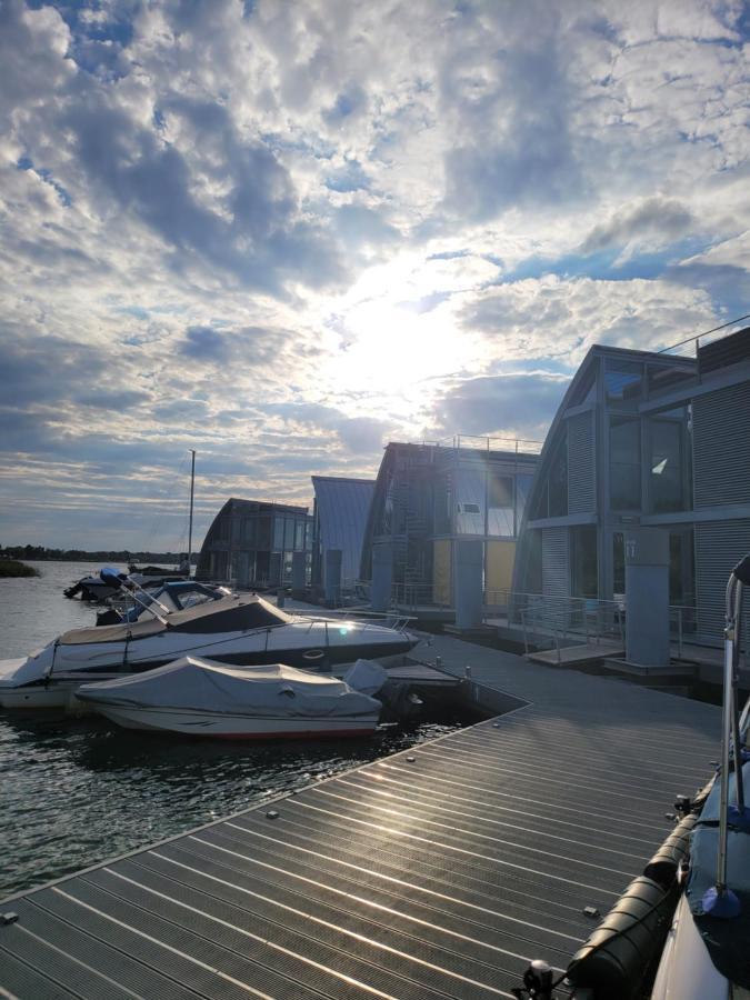 Ferienhaus Water ไกเอิร์สวาลเดอ ภายนอก รูปภาพ